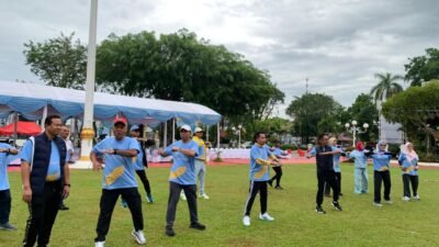 Pemkot Balikpapan Dorong Kebugaran ASN Lewat Senam Pagi Rutin di Halaman Balai Kota