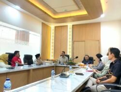Gedung Baru DPRD Balikpapan Mulai Dihuni, Komisi IV Buka Ruang Rapat dengan Doa Selamat